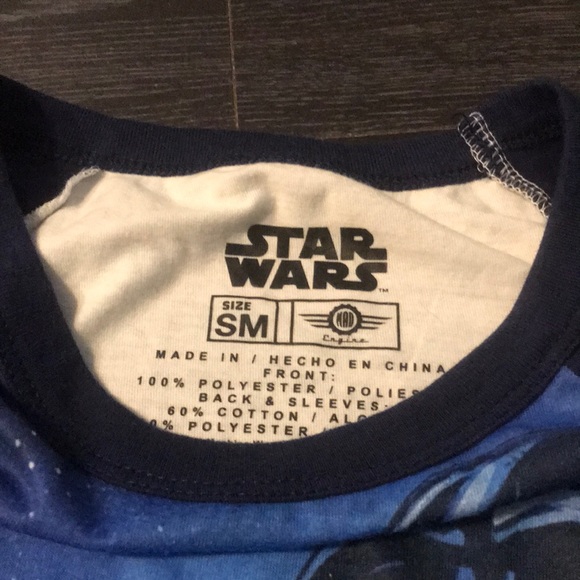 Star Wars Long Sleeved Shirt - Picture 2 of 2
